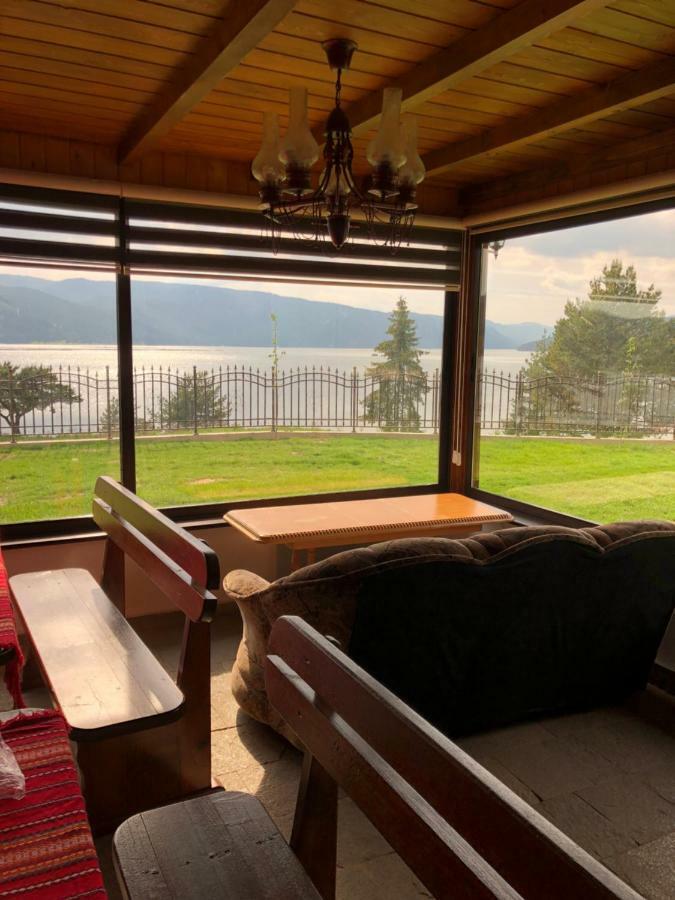 Villa Sunrise Dospat Exterior foto